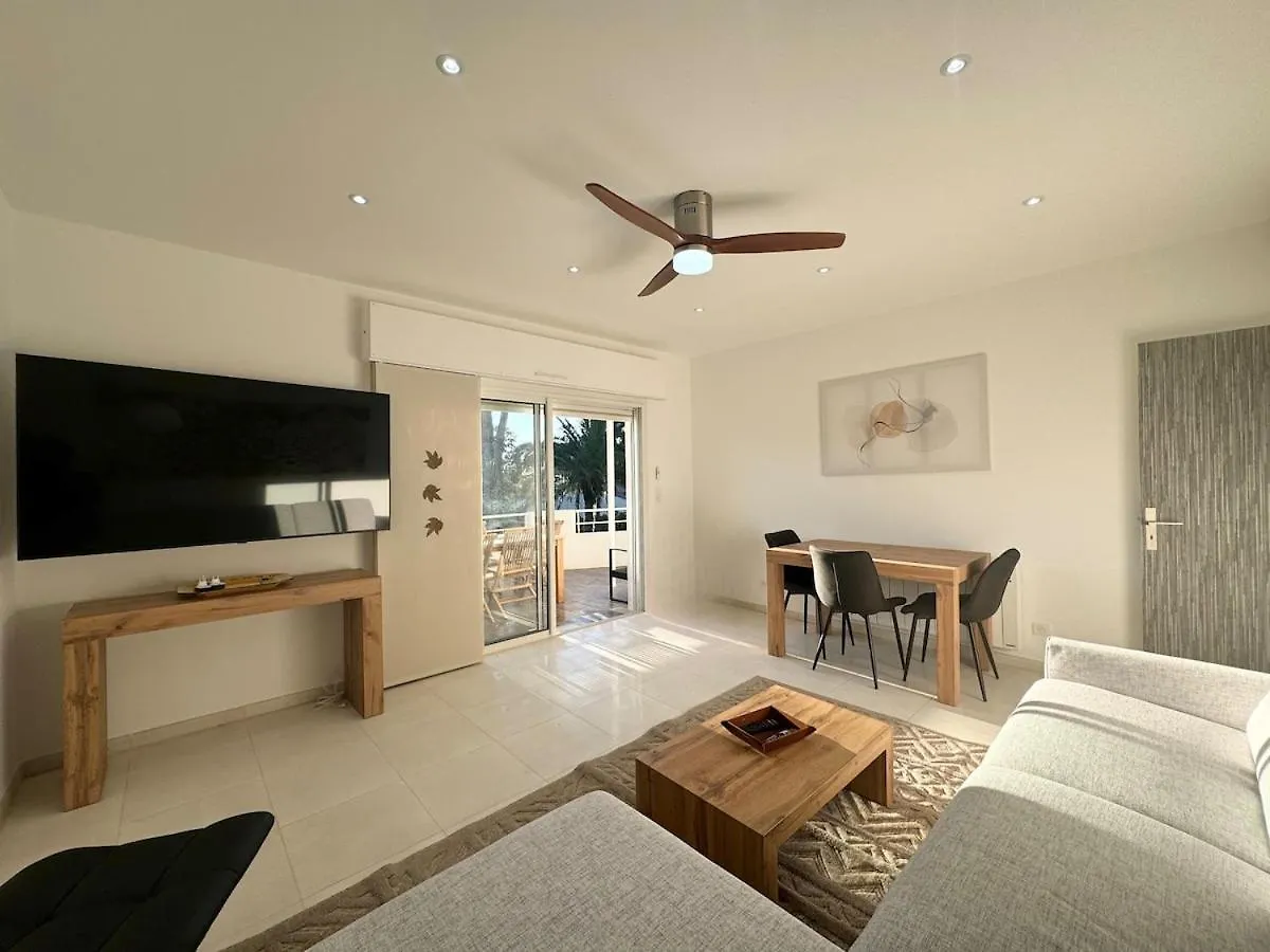 Apartment Appartement 2Ch Avec Terrasse A 400M De La Plage Cavalaire-sur-Mer